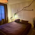 Met Groot Terras Apartament