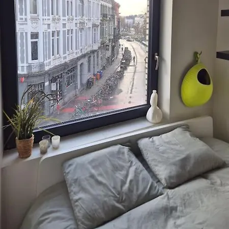 Met Groot Terras Гент