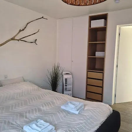 Met Groot Terras Apartment Ghent