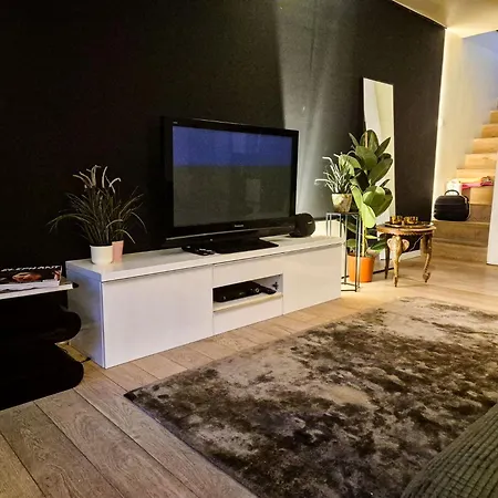 Apartament Met Groot Terras *