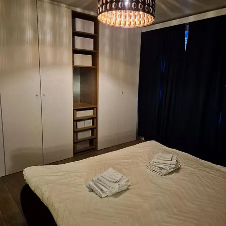 Apartment Met Groot Terras *